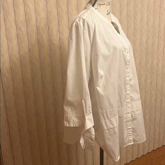 Talbots Woman Button Down Shirt (Will Steam before Shipping) - Picture 4 of 12